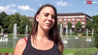 Német turista szuka kültéri anális kufircolása