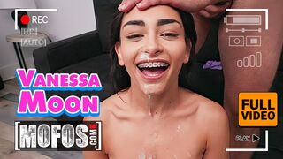 Sovány afrikai Vanessa Moon megküzd jmac kolosszális farkával minden pózban