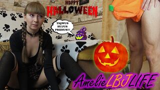 Kicsike boszorkány megidézi a orbitális kárót és keményen megbasszák, hogy beleélvezzen a puncijába - halloween 2020