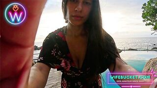 WifeBucket Vágyai - Gyöngéd MILF Lovagol a Naplementében Gigászi Mellekkel és Szenvedéllyel